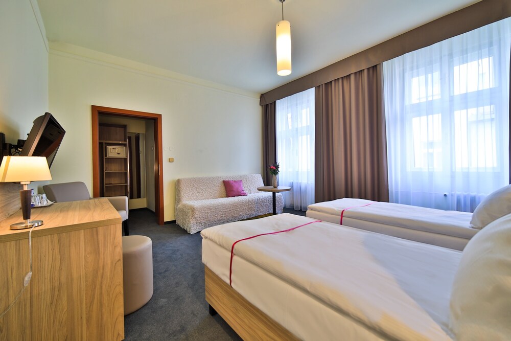 Guestroom