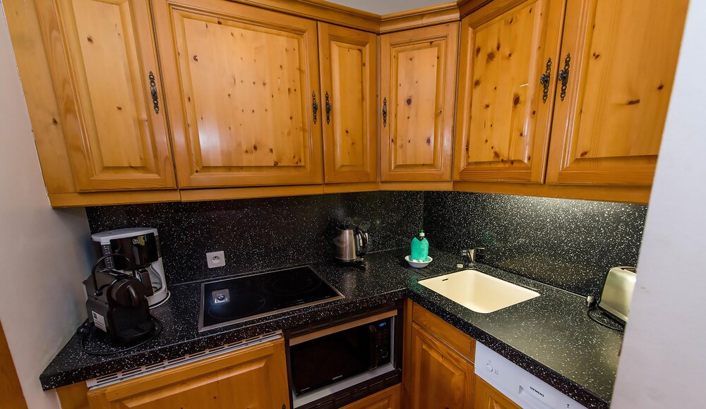 Suite, 2 Bedrooms - In-Room Kitchenette