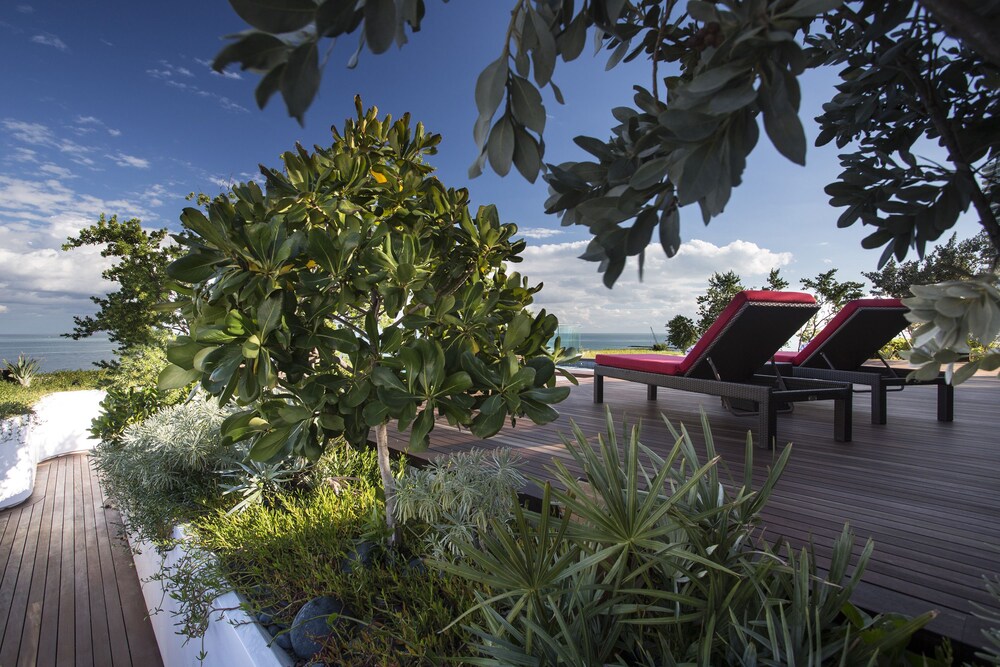 Sundeck