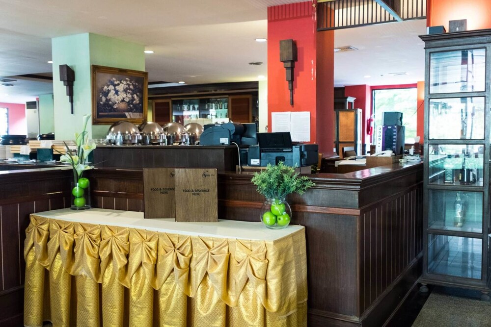 Hotel Lounge
