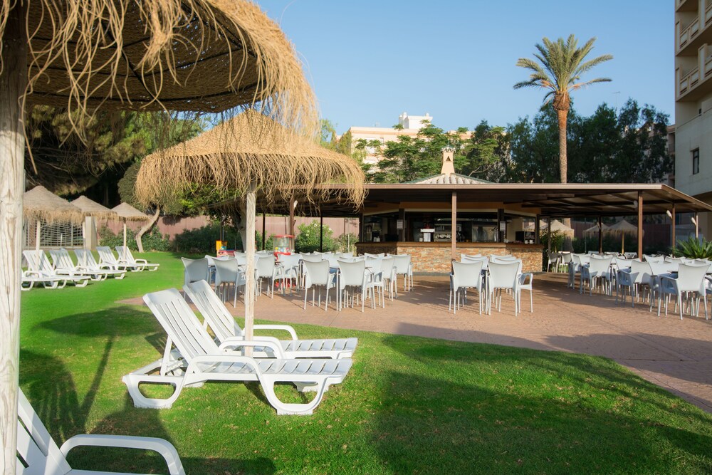 Sundeck