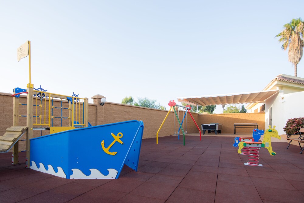 Childrens Play Area - Outdoor