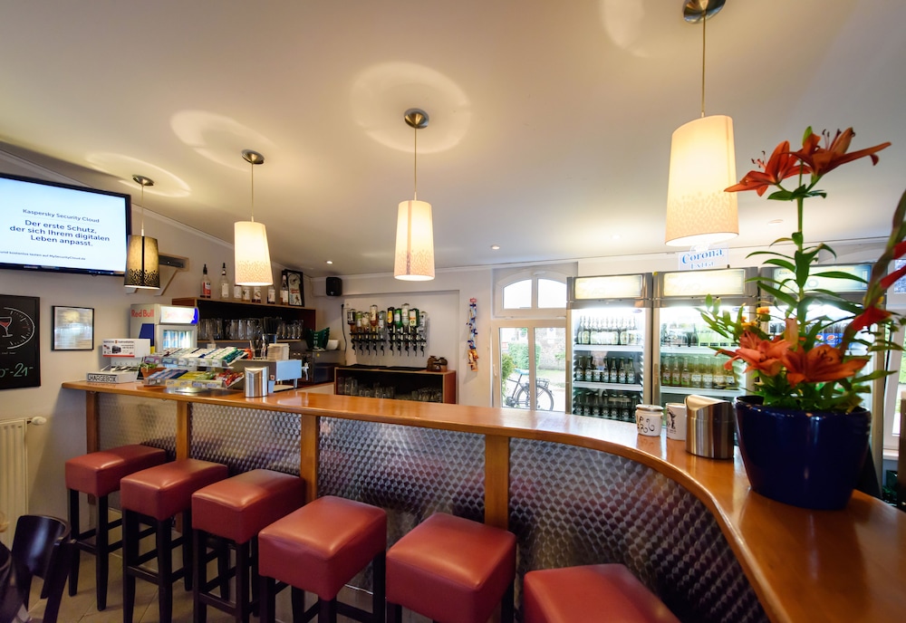 Hotel Bar