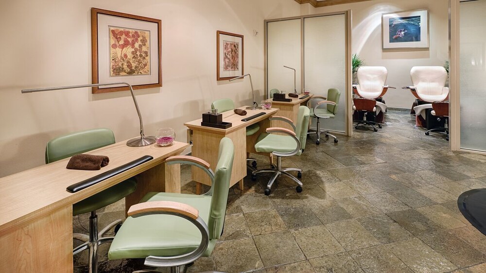 Nail Salon