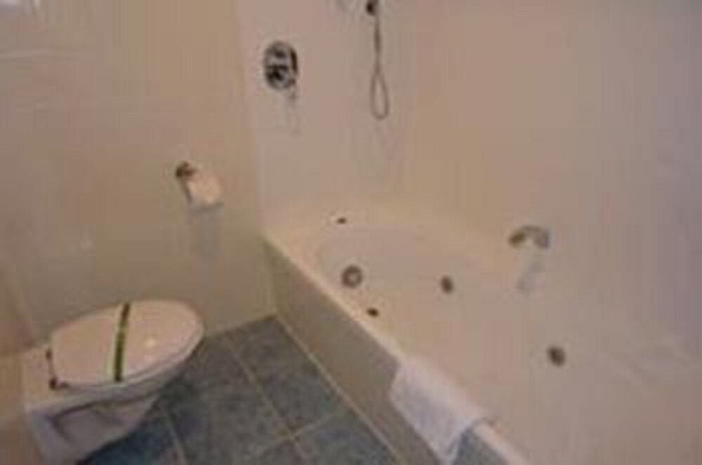 Jetted Tub