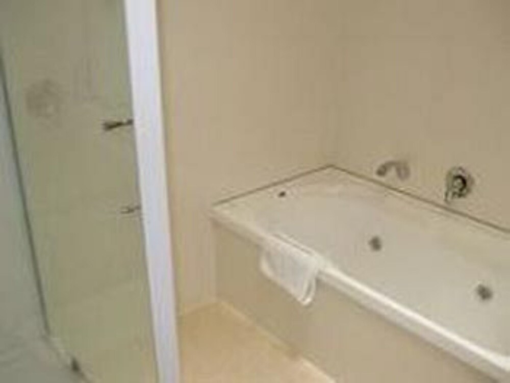 Jetted Tub