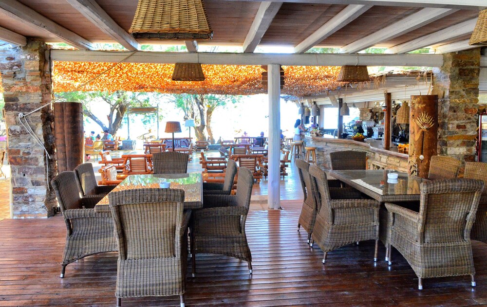 Hotel Bar