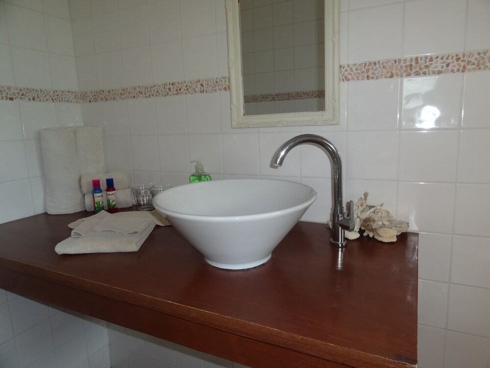 Wastafel: King Room
