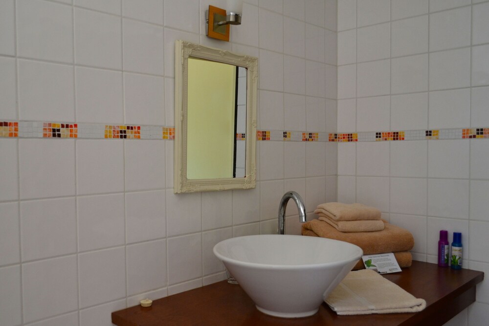 Wastafel: Deluxe King Room