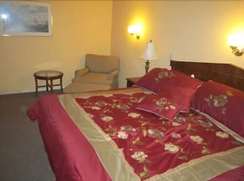 Lighthouse Inn Motel