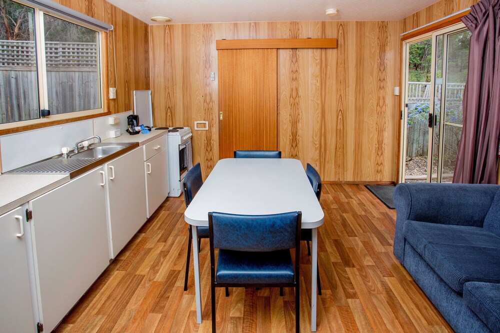 Standard Cabin (6 Berth) - Living Area