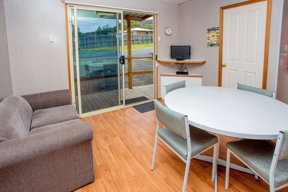 Standard Two Bedroom Cabin - In-Room Dining