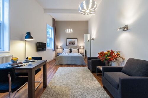 Short Stay Group Harbour Loft Studios
