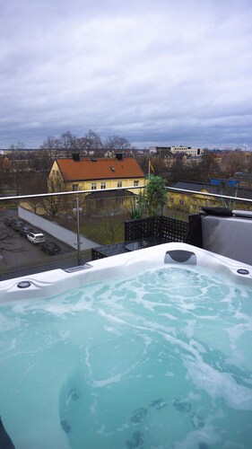 First Hotel Central