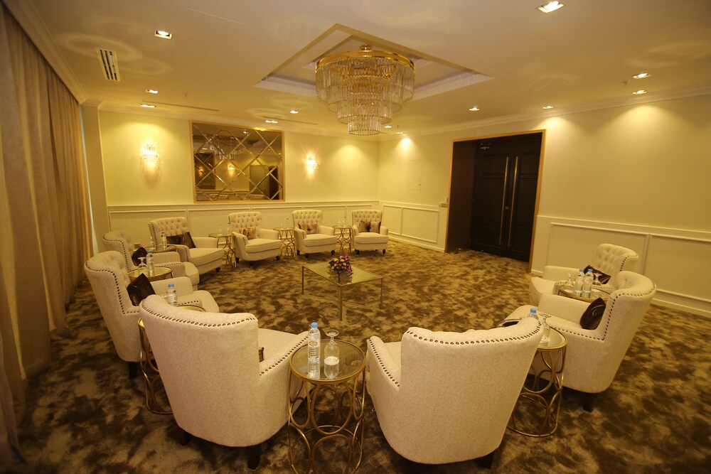 Executive Lounge