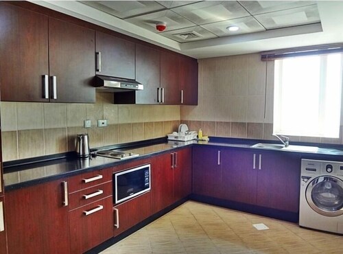 Executive Apartment, 1 King Bed - In-Room Kitchenette