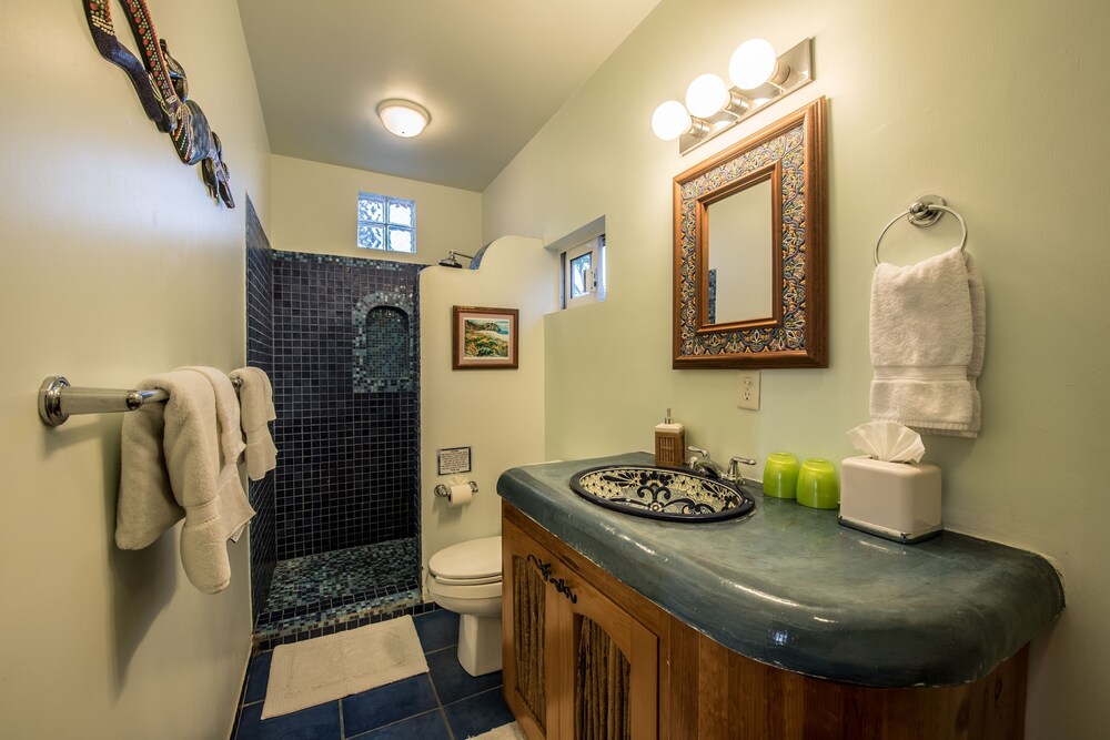 Colibris Two Bedroom House - Bathroom