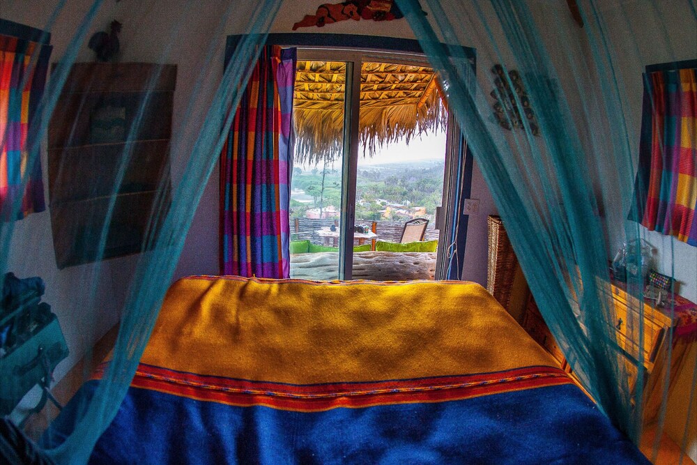 Mr. Bing's Place - Guestroom