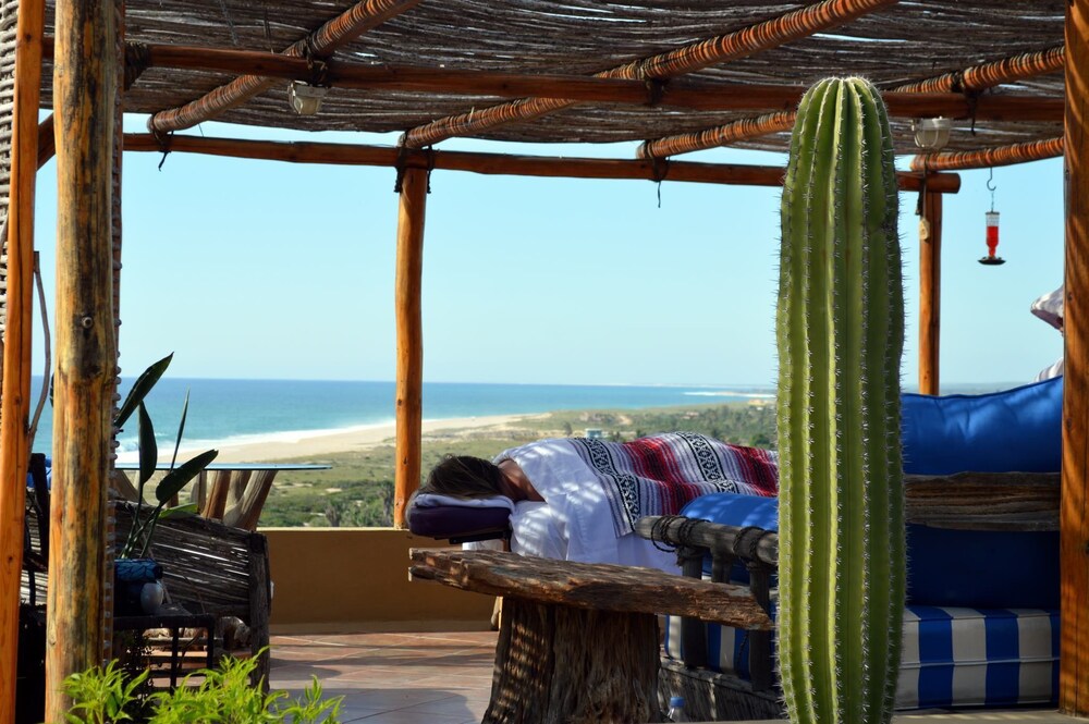 La Chucha One Bedroom Casita - Terrace/Patio