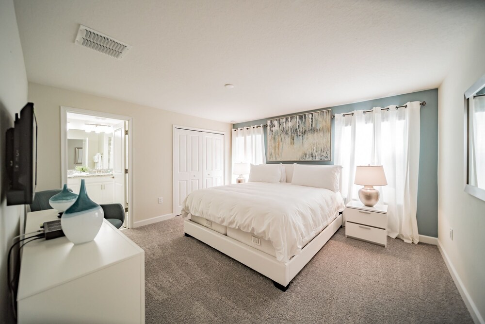Premium Townhome, 4 Bedrooms - Guestroom