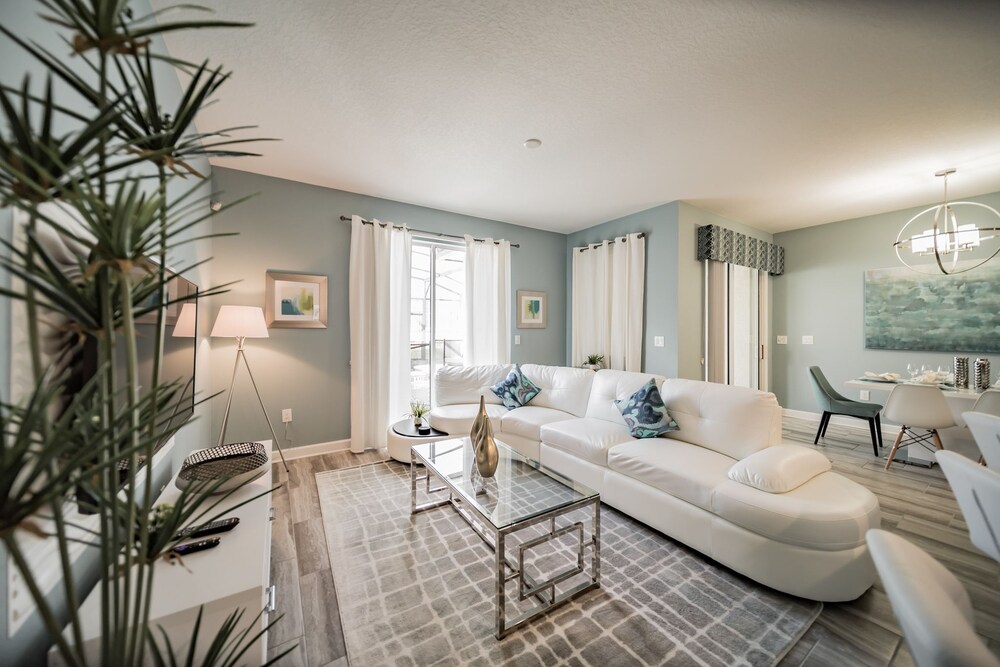 Premium Townhome, 4 Bedrooms - Guestroom