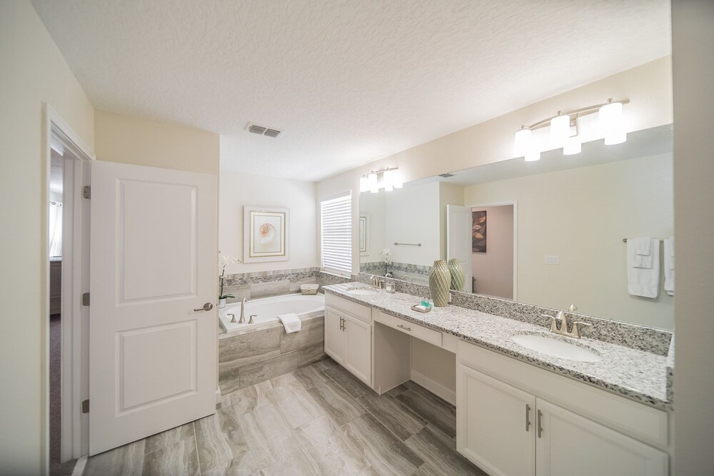 Premium House, 5 Bedrooms, Private Pool - Guestroom