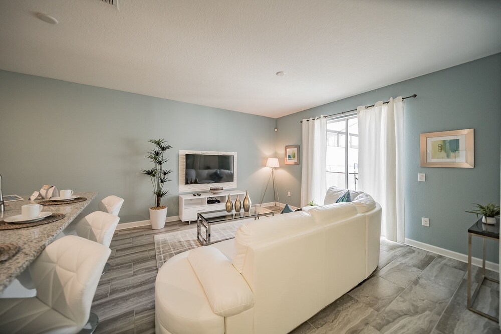 Premium Townhome, 4 Bedrooms - Guestroom