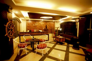 Hotel Bar