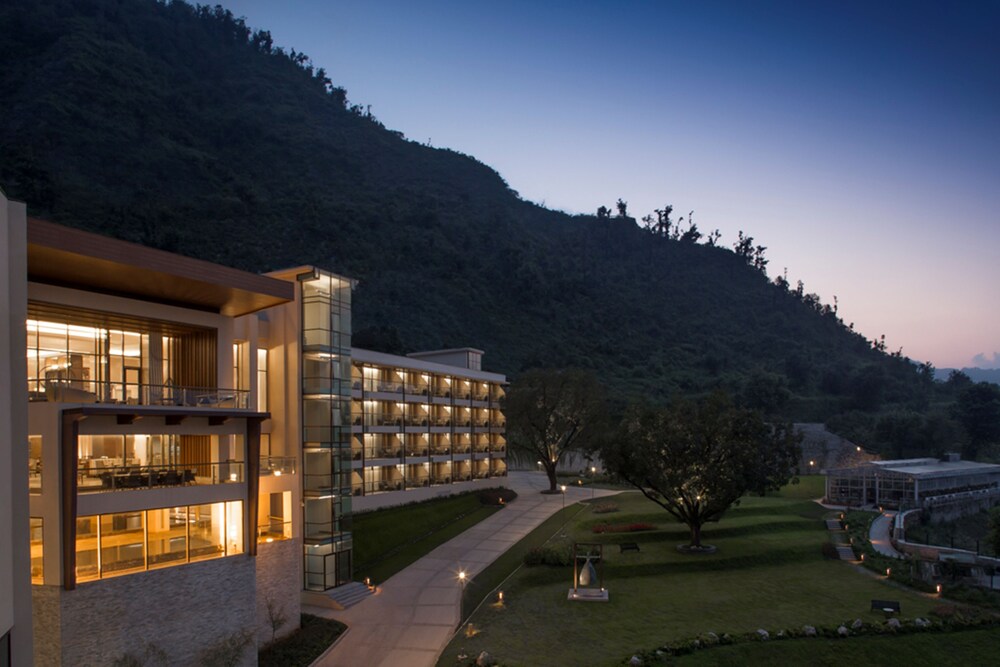Hotel Front - Evening/Night