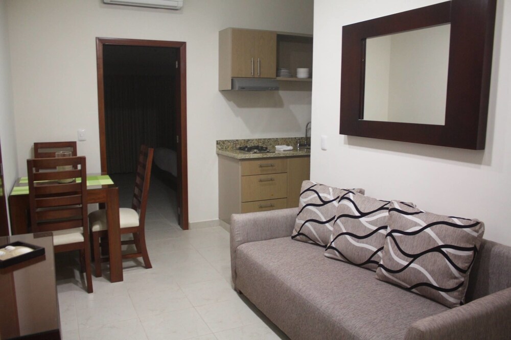 Junior Suite, 1 King Bed - Living Room