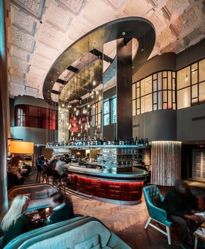Hotel Lounge