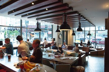 Coffee Shop