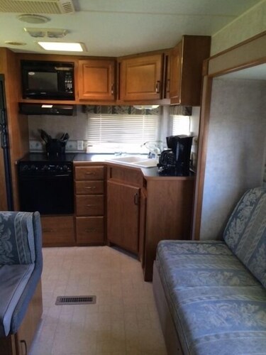 Mobile Home, 1 Queen Bed with Sofabed, Non Smoking, Kitchenette (Linens Included) - In-Room Kitchen