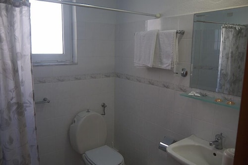 Family Apartment, Garden View - Bathroom