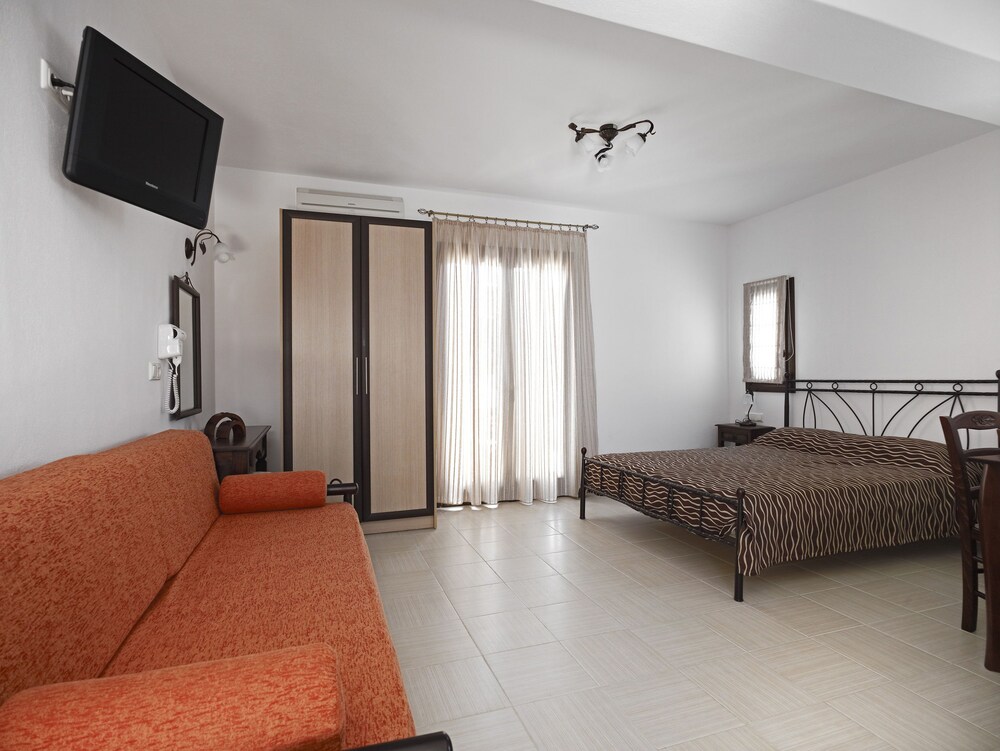 Quadruple Room - Guestroom