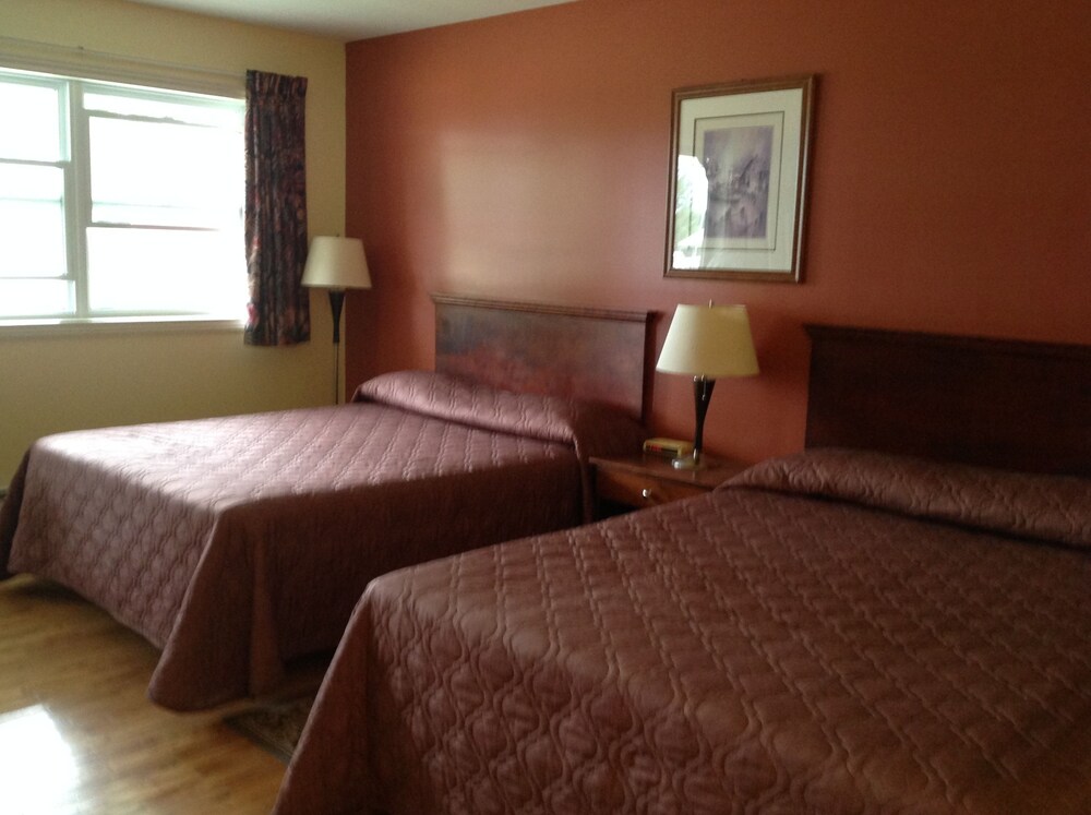 Room, 2 Queen Beds - Guestroom