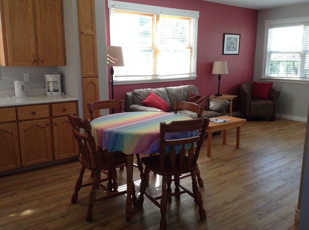 Cottage, 2 Bedrooms - Living Area