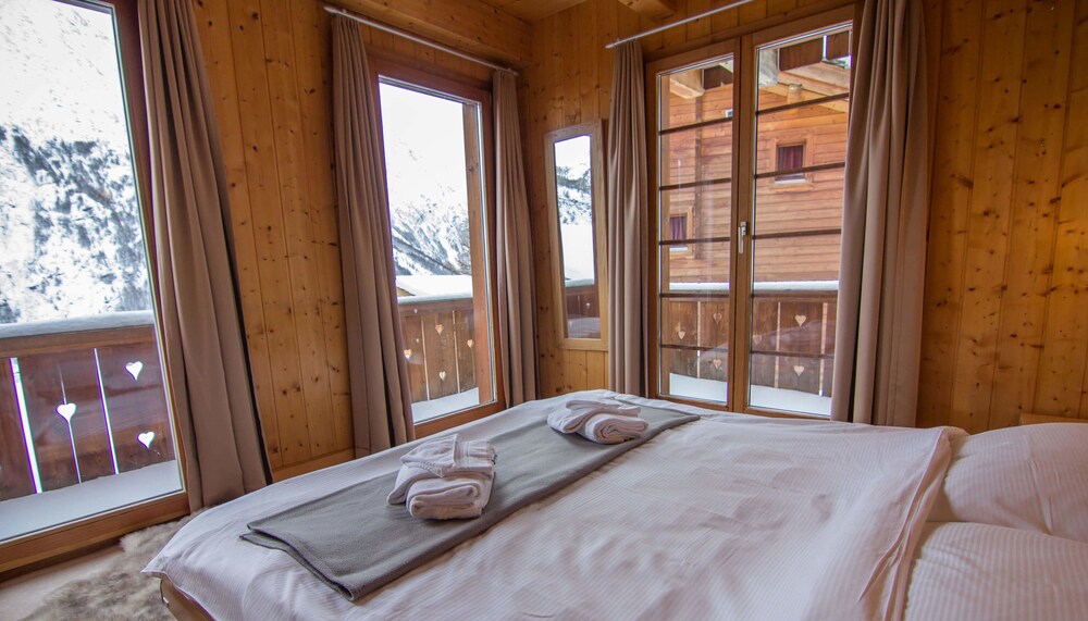 객실 (디럭스 샬레, 침실 2개, 발코니, 산 전망 (Valley View Chalet, cleaning 225 CHF))