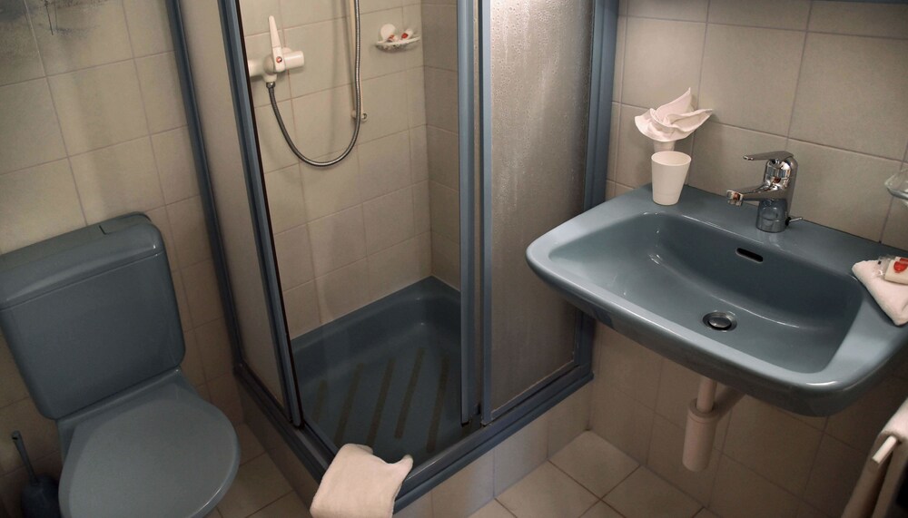 욕실 (아파트, 침실 4개 (Blomattu II, cleaning 225 CHF p. stay))