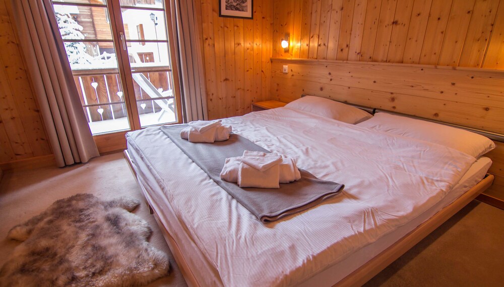 객실 (디럭스 샬레, 침실 2개, 발코니, 산 전망 (Valley View Chalet, cleaning 225 CHF))