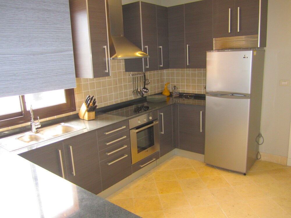 Cocina en la habitación: Condominio, 3 habitaciones, cocina