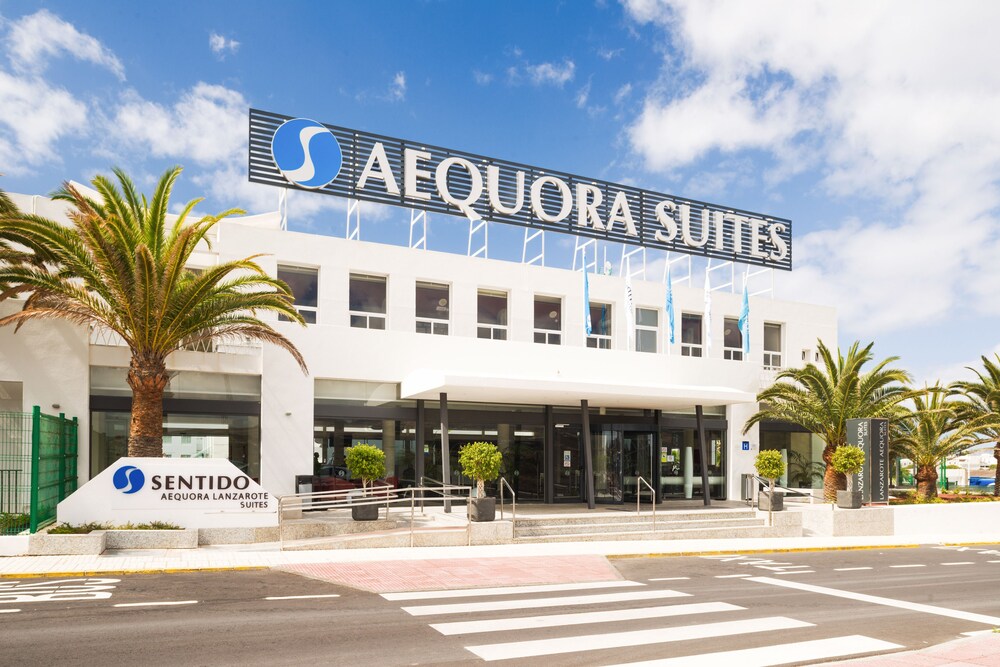 Fachada del hotel