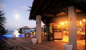 Hotel Lounge