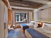 City Room, 2 Double Beds