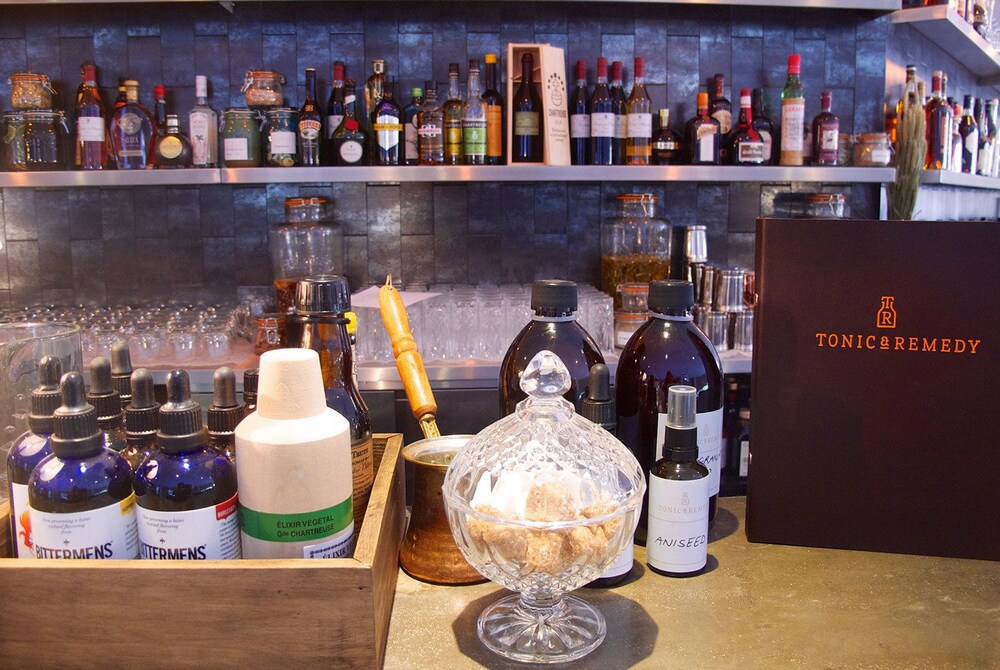Hotel Bar