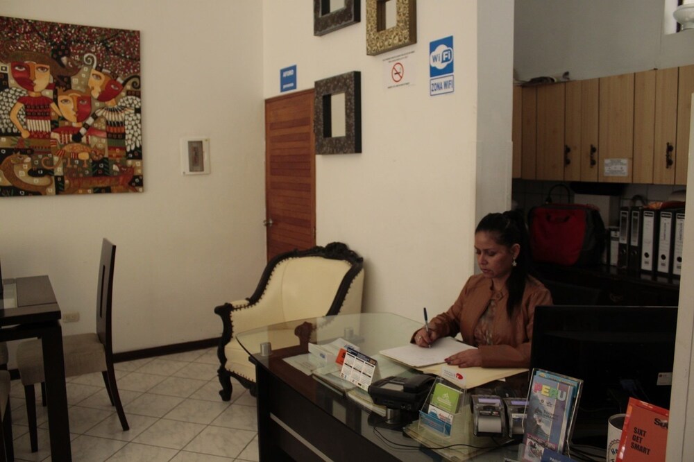Check-in/Check-out Kiosk