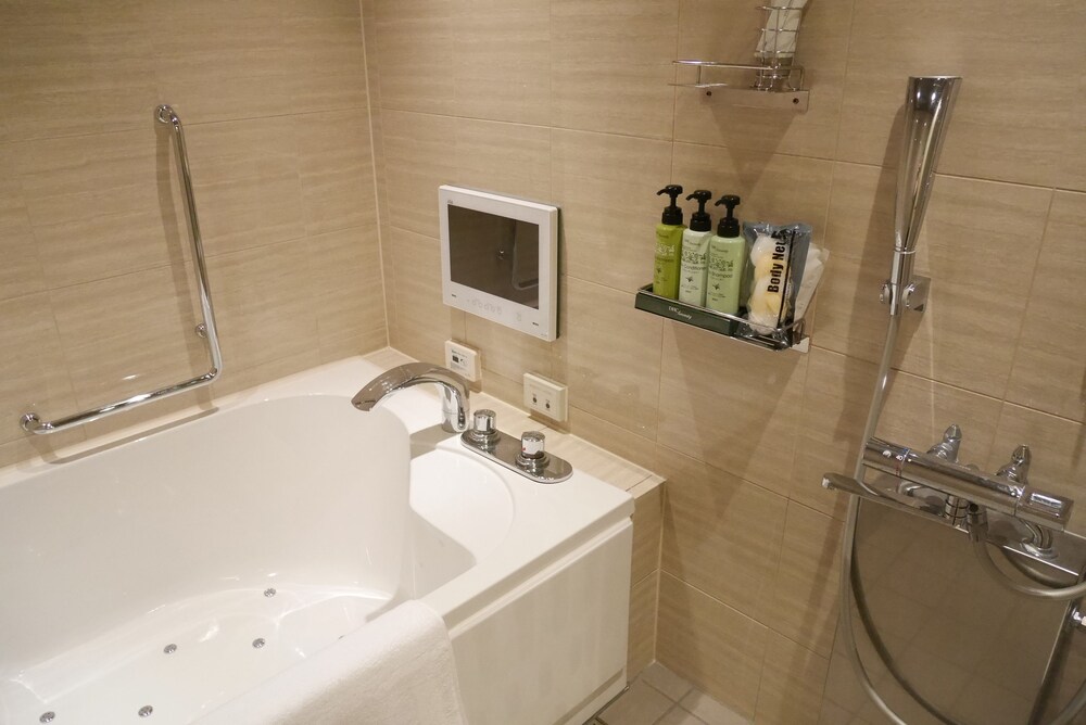 Jetted Tub
