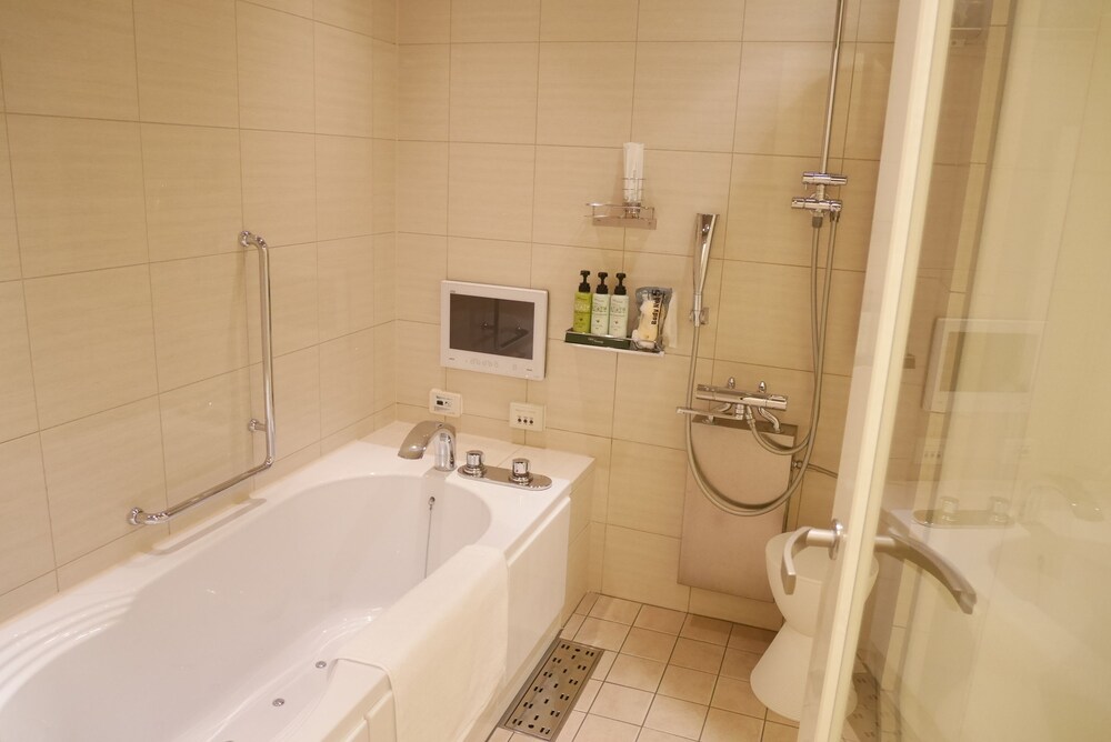 Jetted Tub