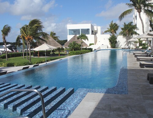 Real Inn Cancun