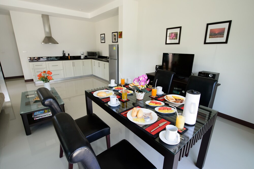 객실 내 식사 (1 Bedroom Deluxe Pool Villa)